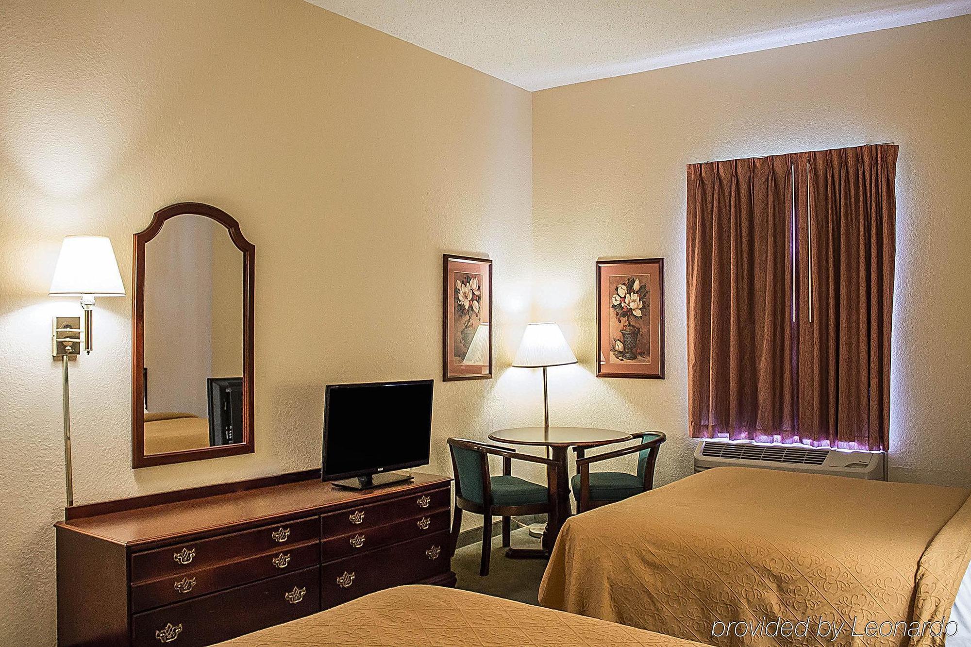 Quality Inn & Suites Bellville - Mansfield Exteriör bild